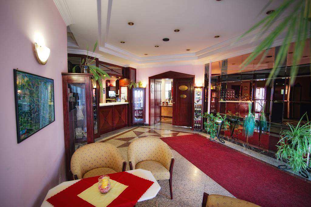 Bellevue Hotel And Resort バルデヨフ エクステリア 写真